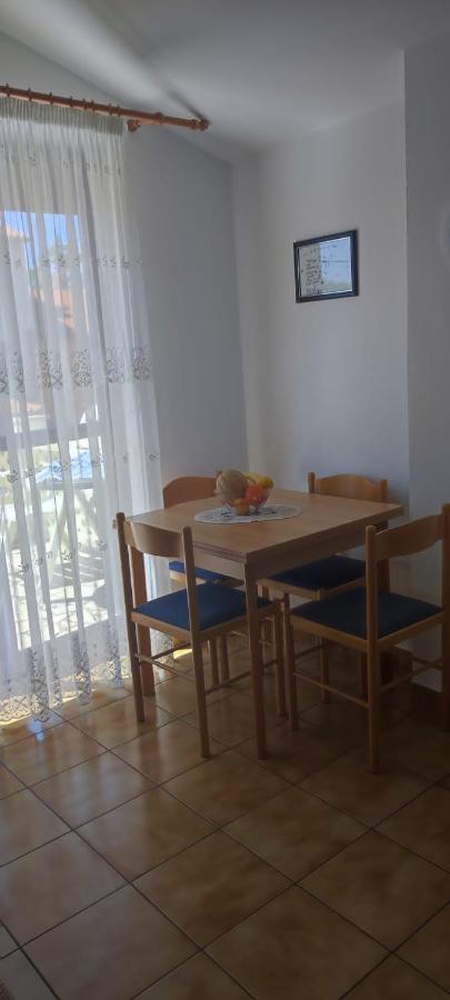 Villa Kadinela, 200M From Kamenjak, Huge Quiet Garden With Barbecue, 2 New Kitchens Premantura Dış mekan fotoğraf